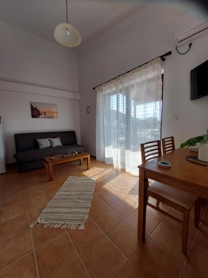 El Verde Apartments Skála 外观 照片