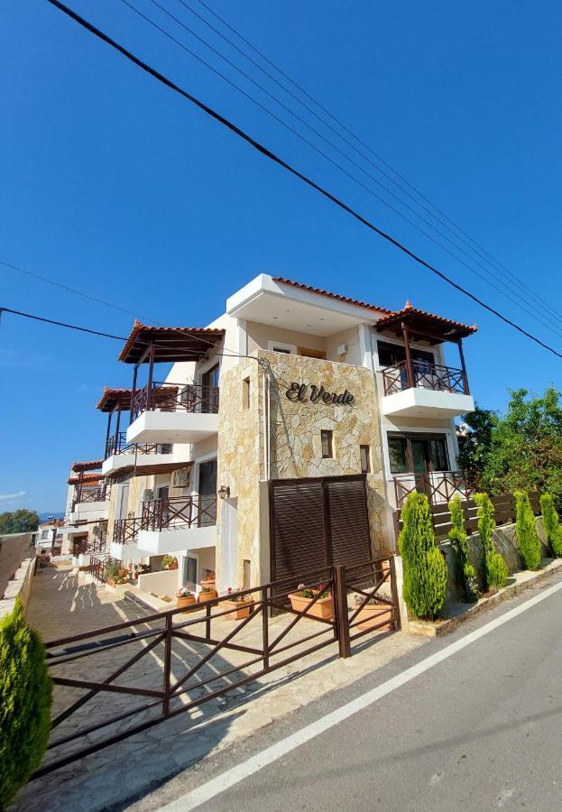 El Verde Apartments Skála 外观 照片