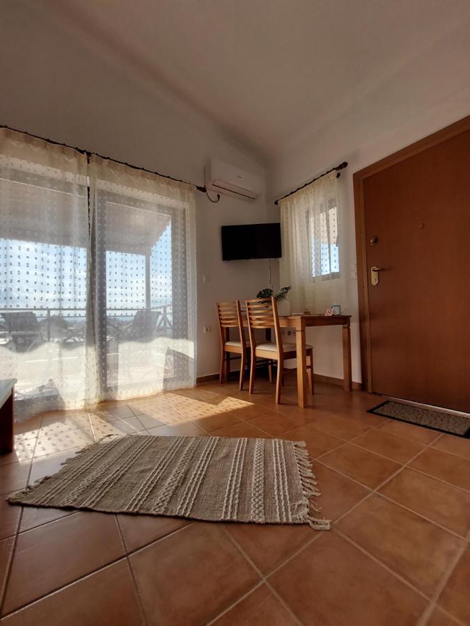 El Verde Apartments Skála 外观 照片